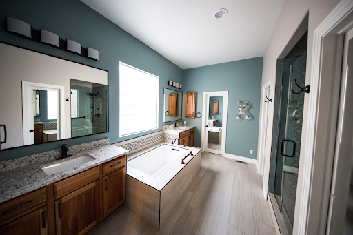 5 Tips and Tricks to Start a Bathroom Refinishing Business from Scratch