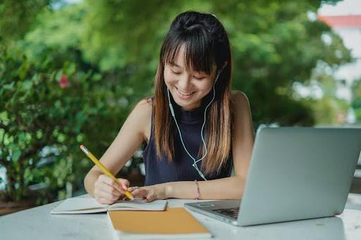 How Technology Affects Essay Writing Skills