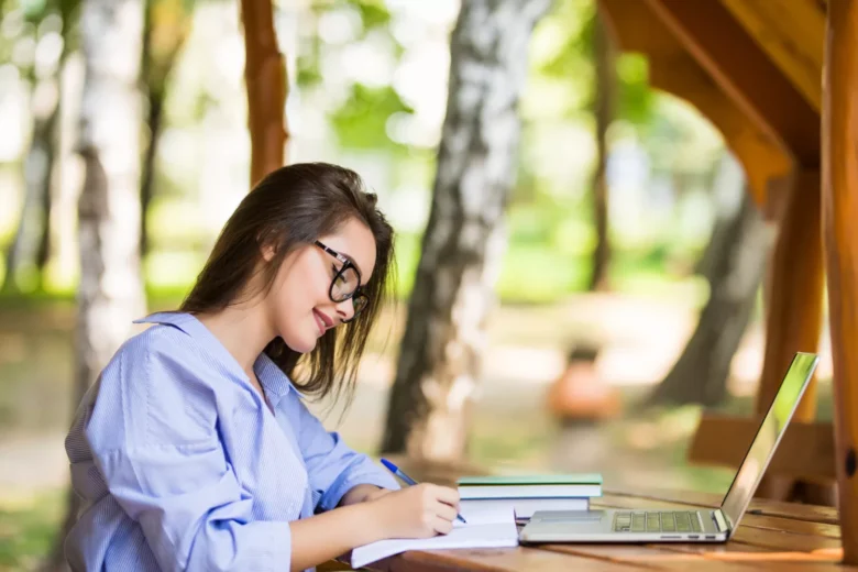 Teen Freelancing Tips: How to Make Money Online