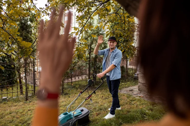 Lawn Care Services: Hire Hardworking Teenagers