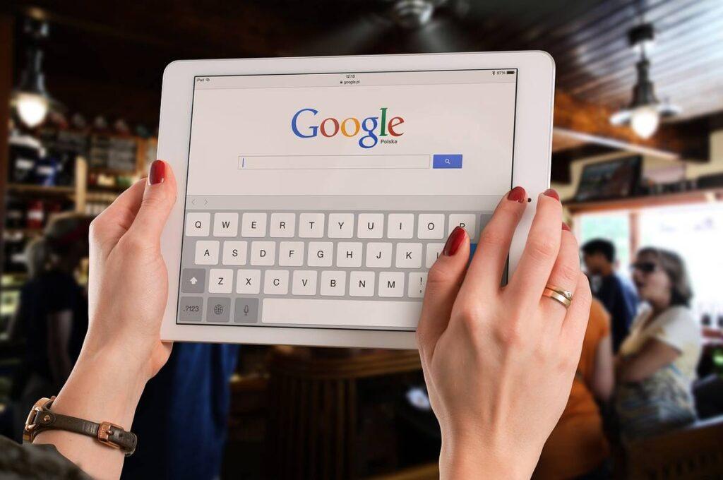 How to remove YouTube channel from searches