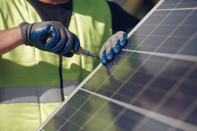 solar panel, installation, worker, best solar panel installation service